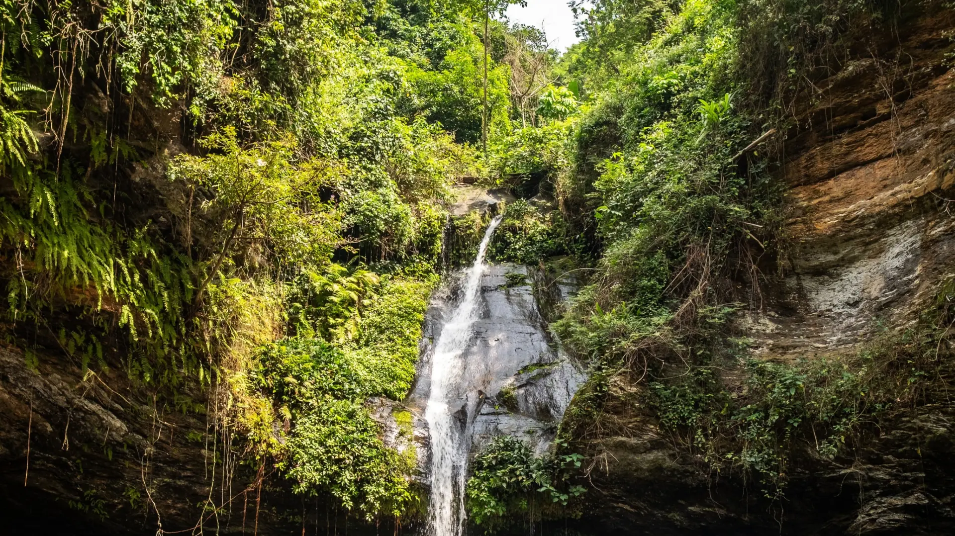 Montagnes et cascades