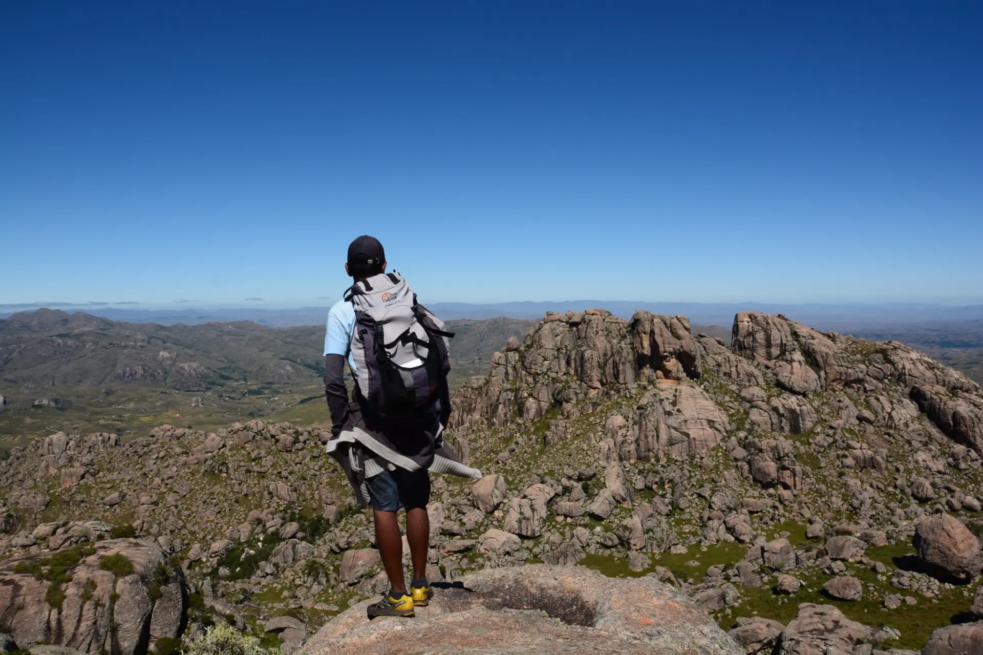 Guide Detours Madagascar sur le massif des Vavavato
