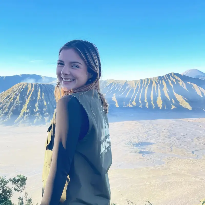 Ilona, Indonésie