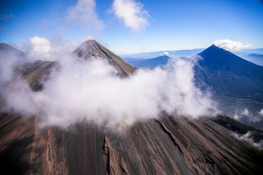 Les volcans d'Acatenango et Fuego