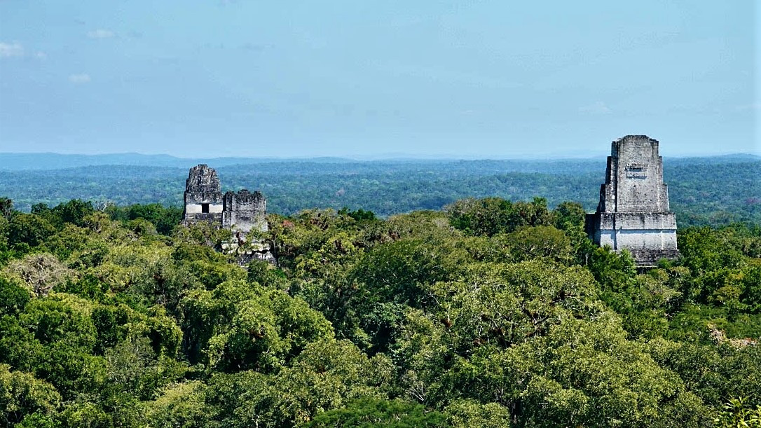 Sur la terre des Mayas
