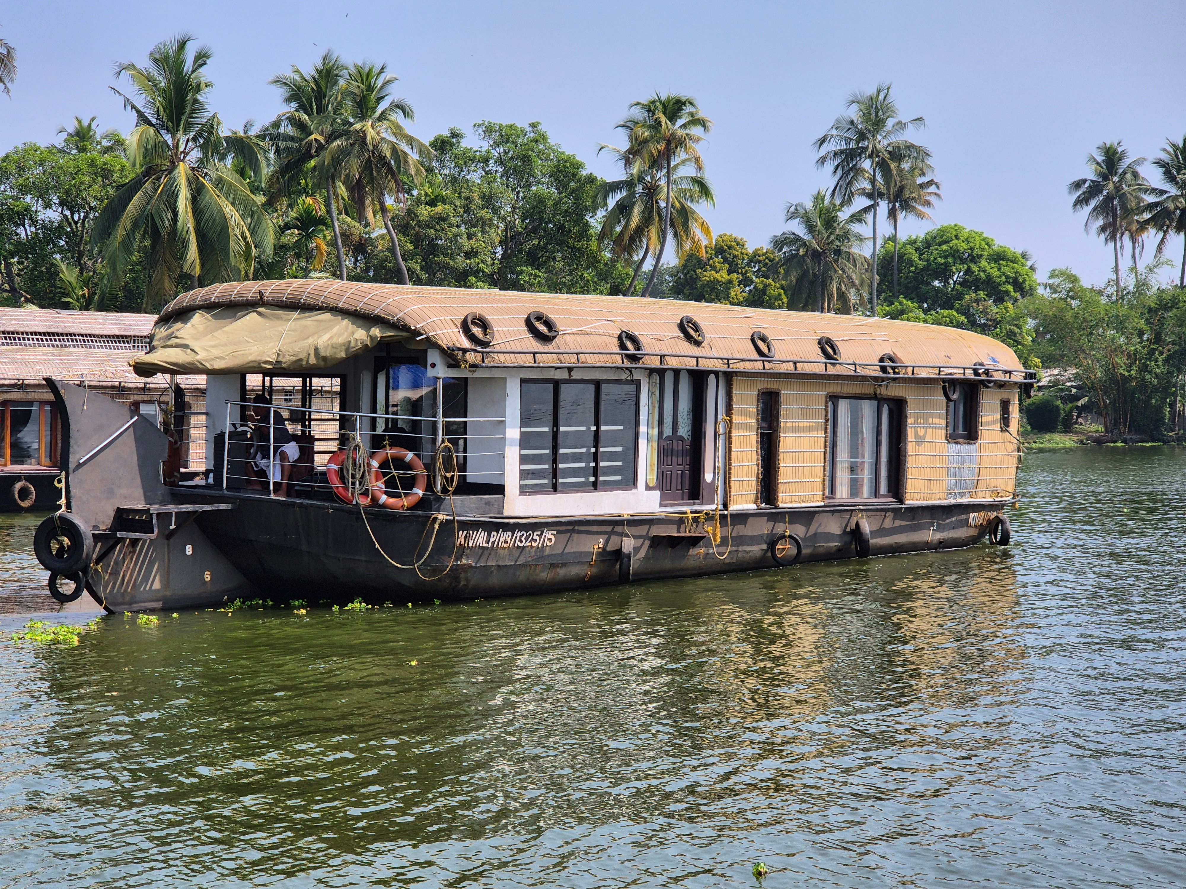 Shikara rides, Alappuzha (Alleppey)