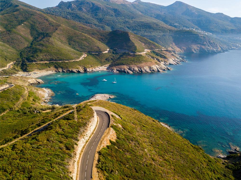 Découvrir l’Île de Beauté avec des enfants : 4 recommandations incontournables