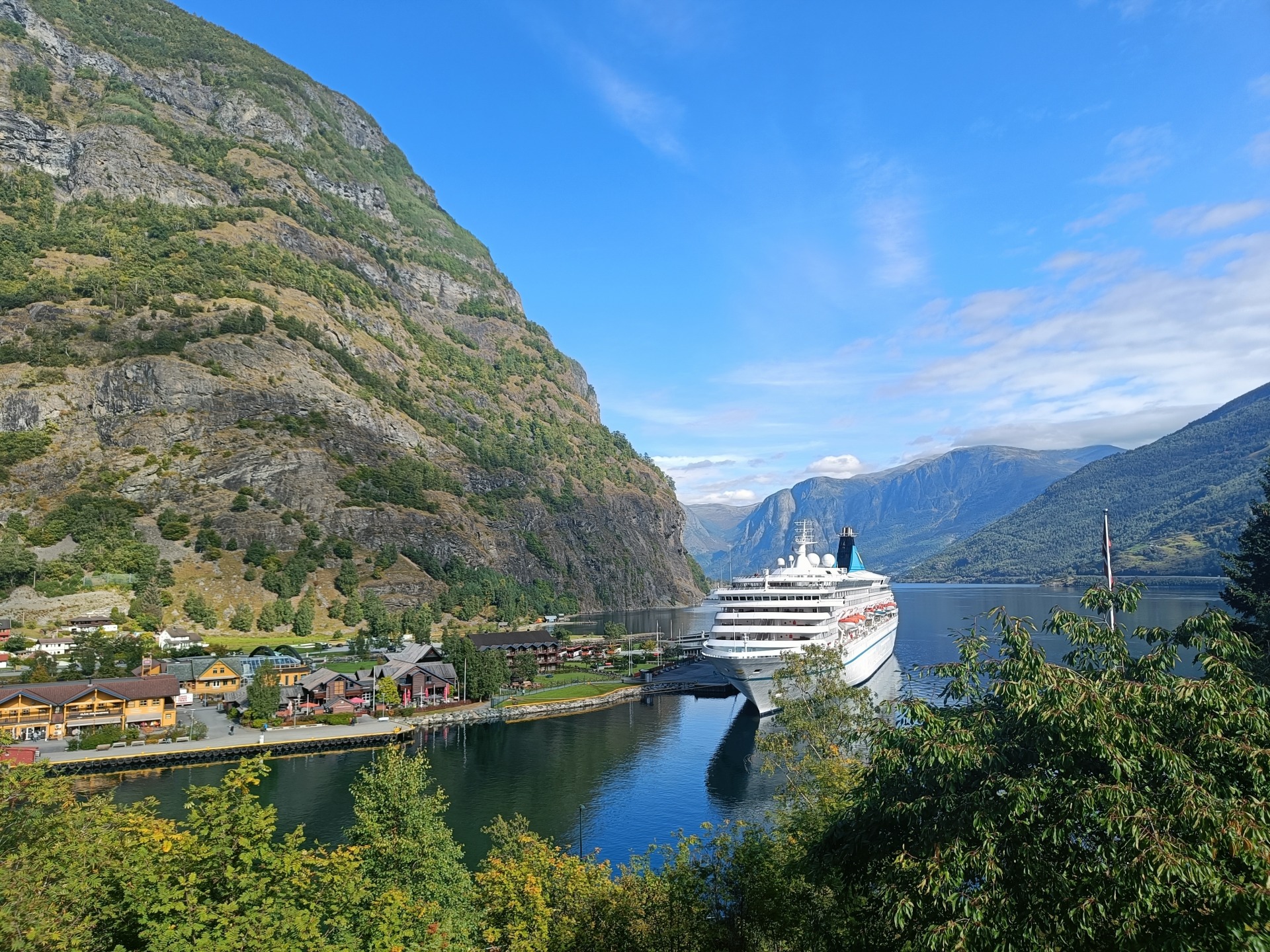 Oslo, Leikanger et Bergen en Train et Bateau