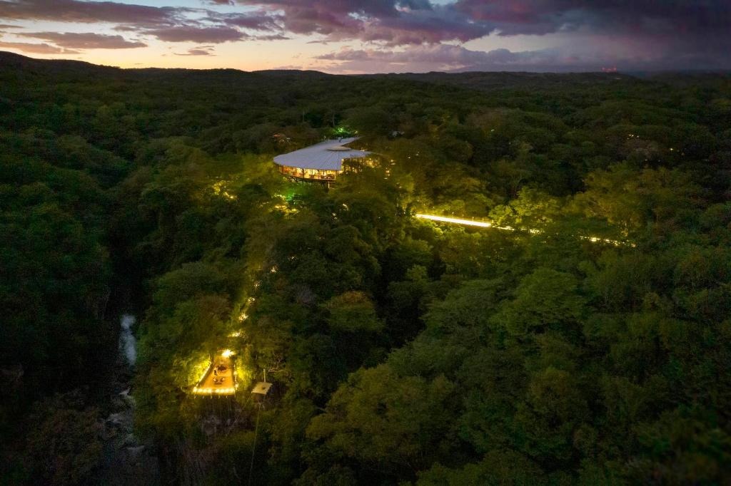Rio Perdido Hôtel & Thermal River