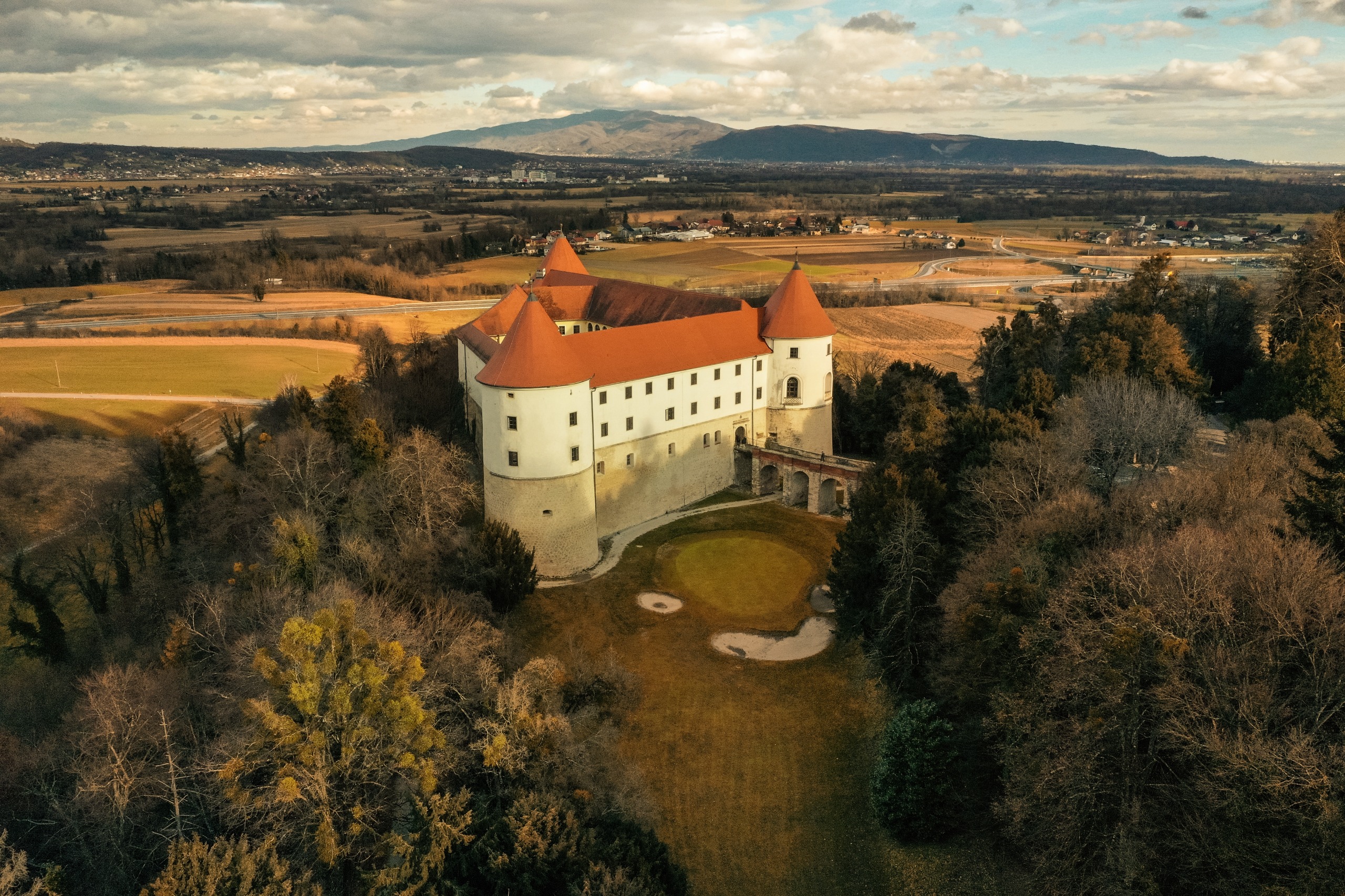 Voyage au cœur de l'histoire slovène : 10 châteaux incontournables !