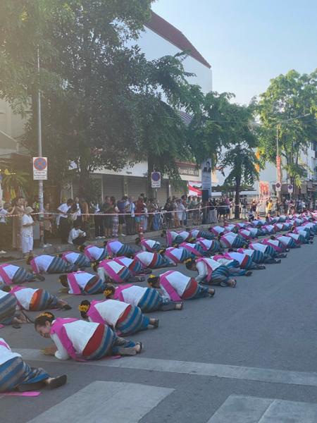 Plus de 7000 danseurs traditionnels pour le 729e anniversaire de Chiang Mai : Un record enregistré dans le Guinness Book