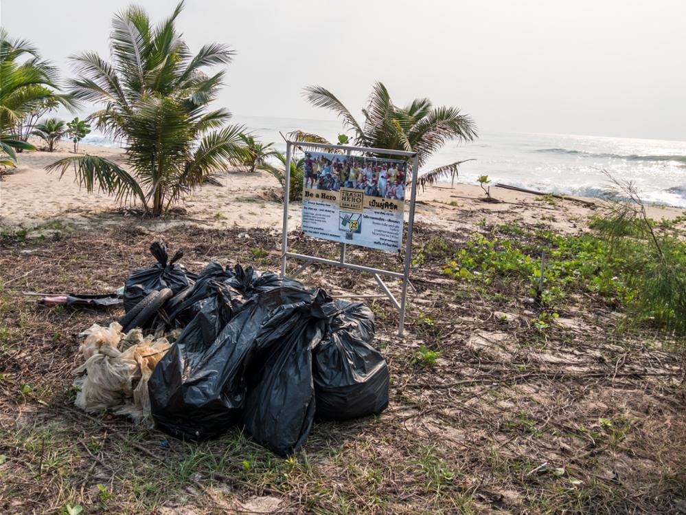Nettoyer les plages de Thaïlande et ramasser les déchets avec Trash Hero