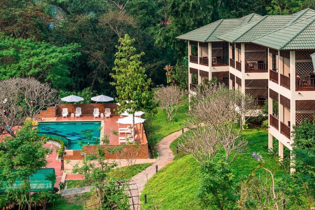 Bansaeo Garden and Resort