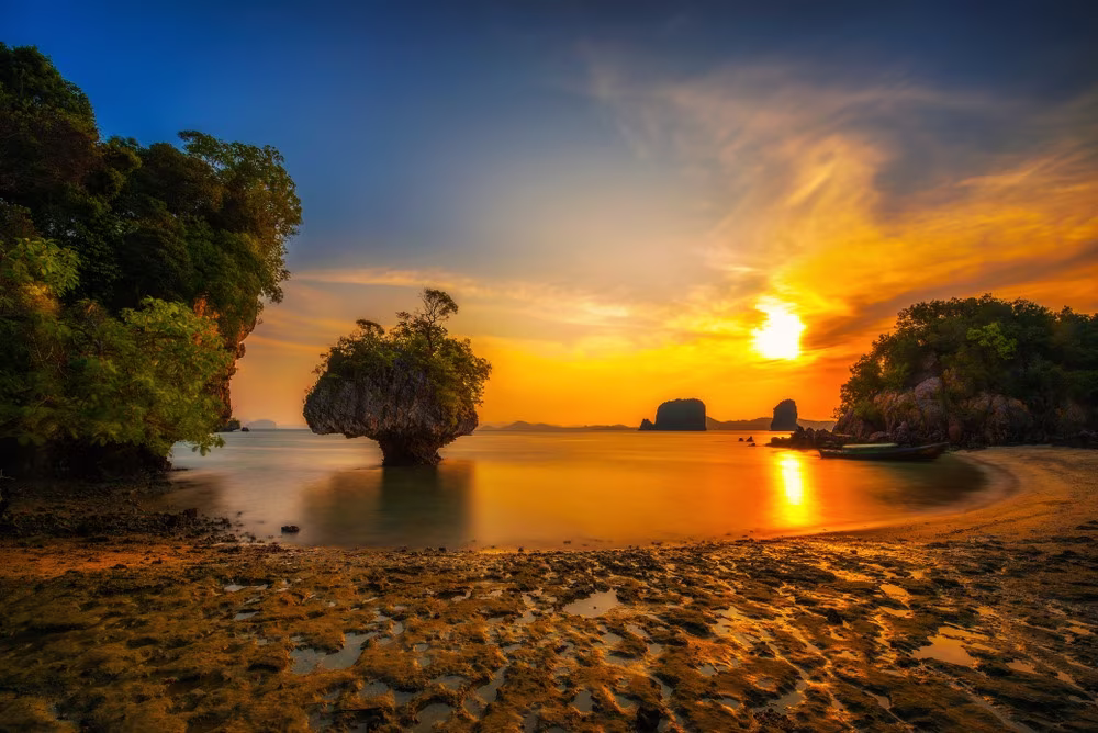 Between Earth & Sea