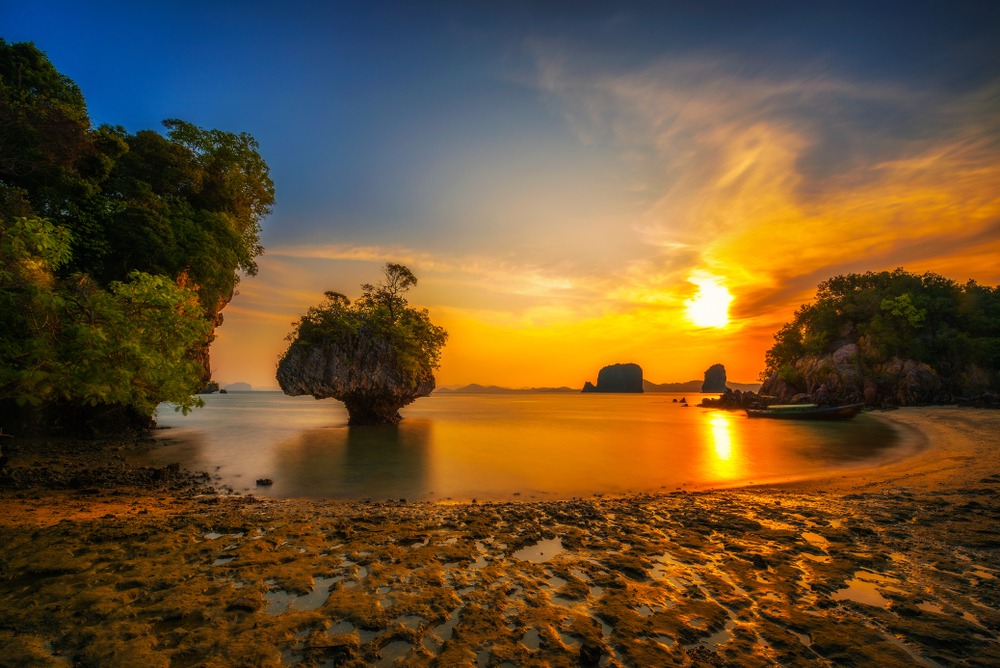 Between Land & Sea