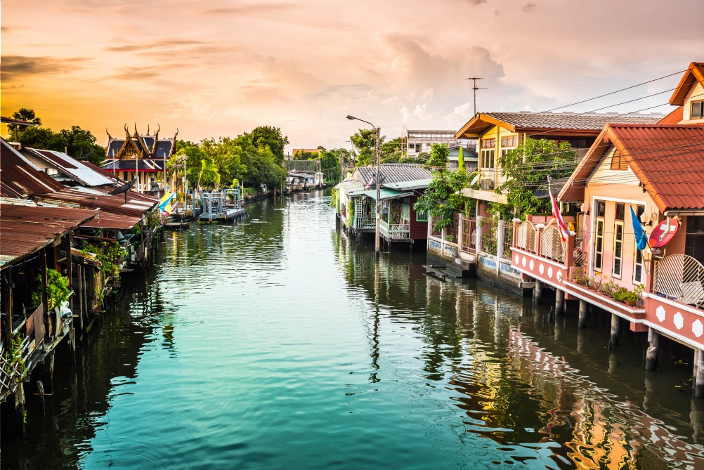 Voyage et partage au coeur du Siam