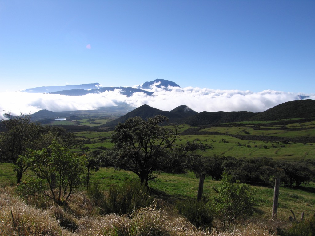 Hiking Hell-Bourg – Cap Anglais – Piton des Neiges Shelter