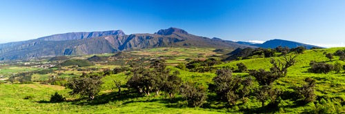 Hiking from Cilaos to Piton des Neiges