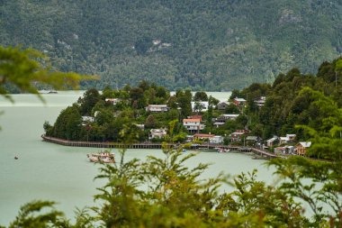 Le village de Caleta Tortel
