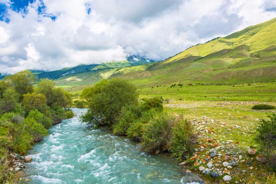 Les plus belles randonnées à faire autour du lac Issyk Kul