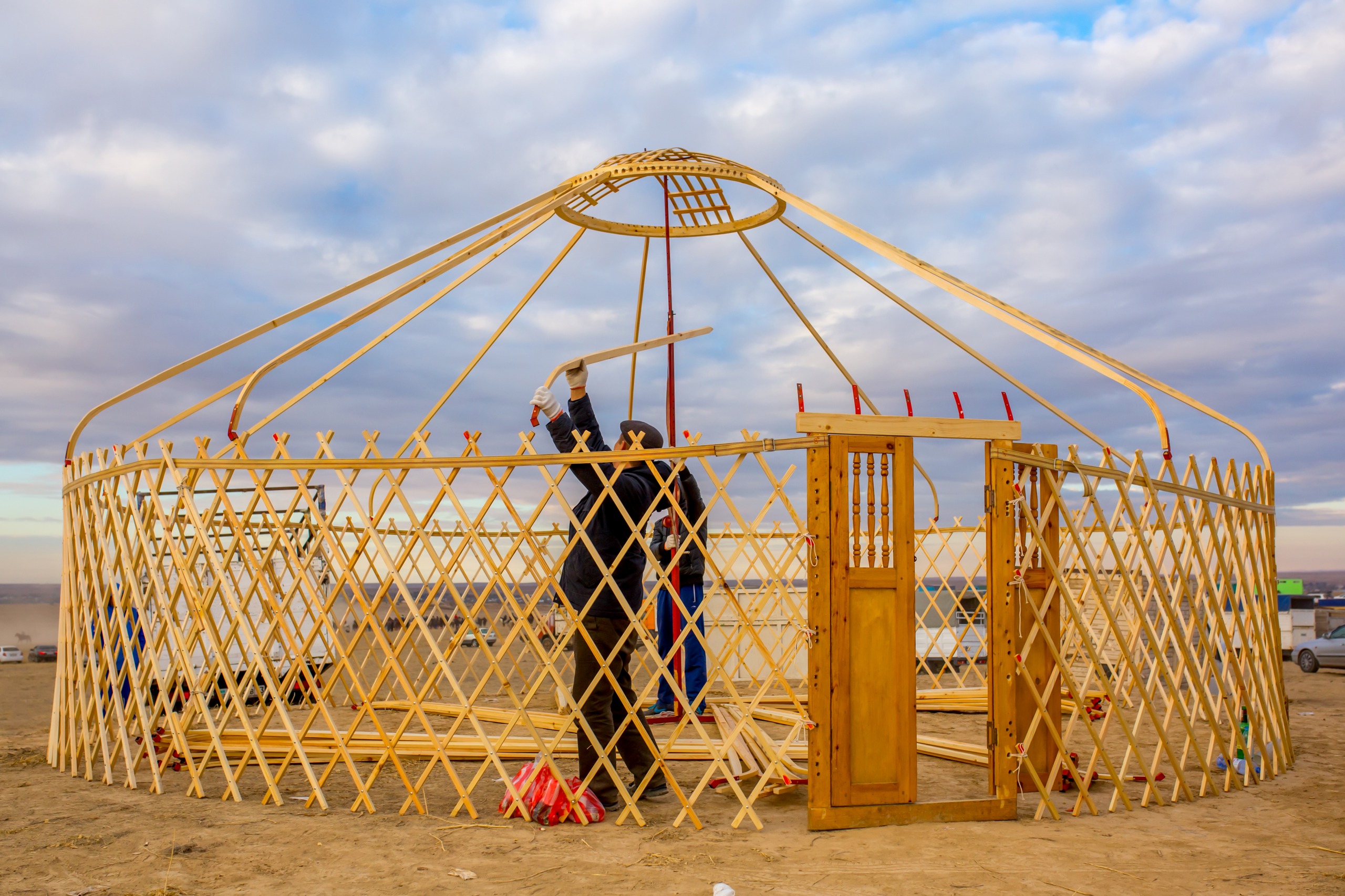 Yurt Assembly