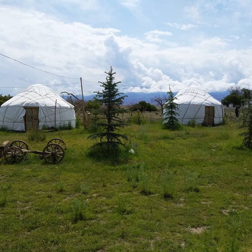 Chez Bakyt : Notre camp de yourtes à Bokonbayevo