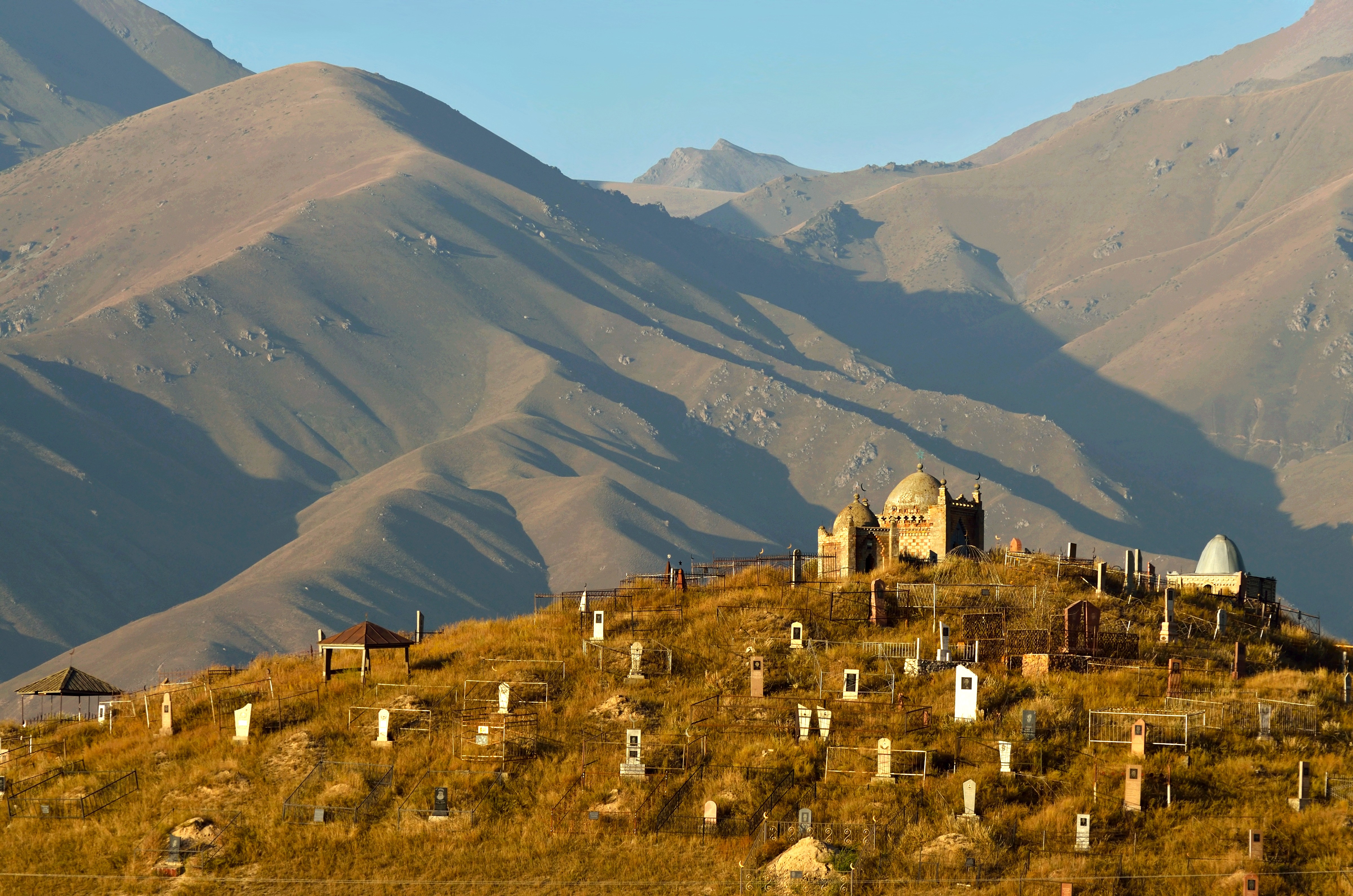 Paysage de la région Och et le Sud en Kirghizistan