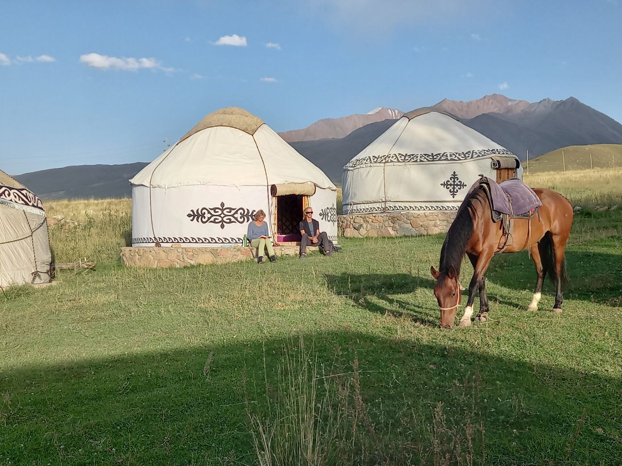 Chez Aytbek : Notre maison d'hôtes et yourtes à Bokonbayevo