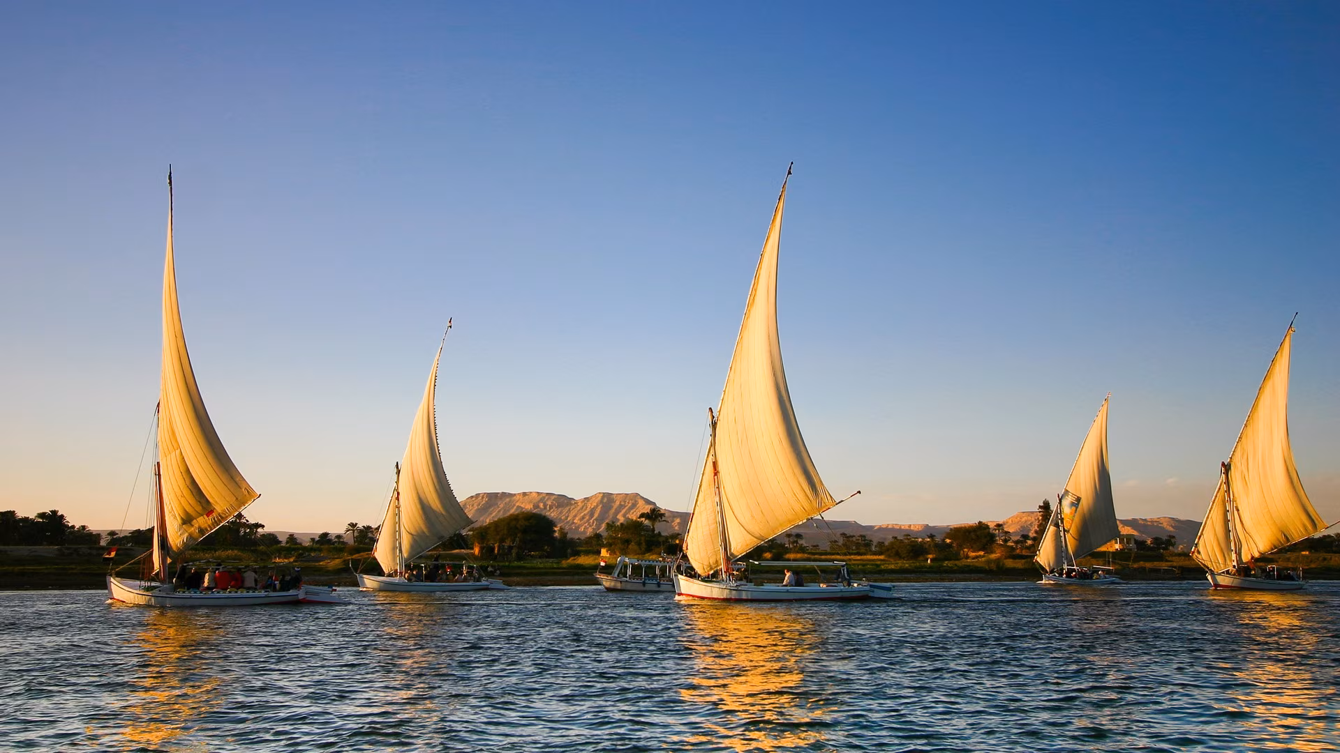 Cairo & Felucca Cruise