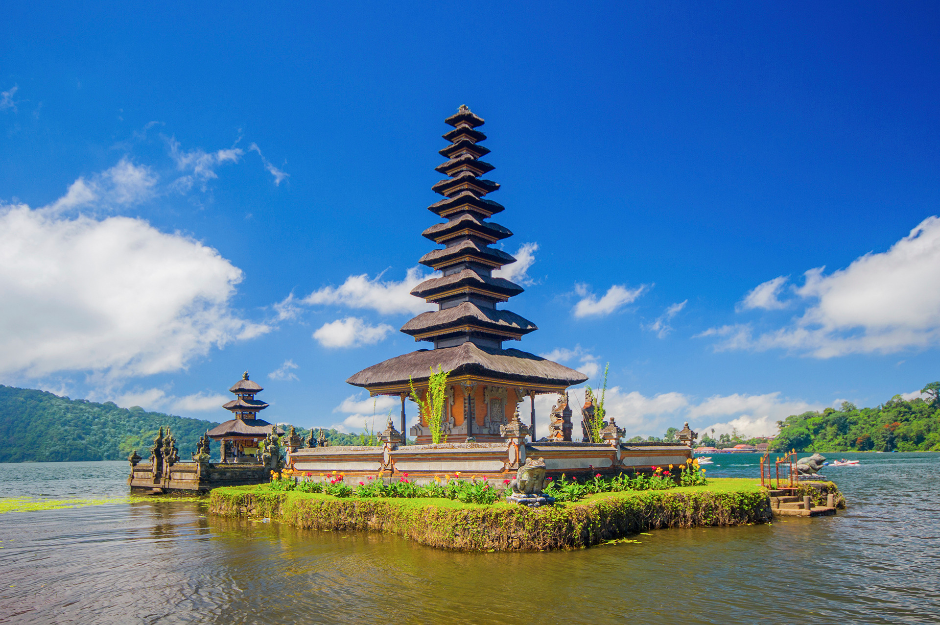 Pura Ulun Danu Bratan, one of Bali's wonders