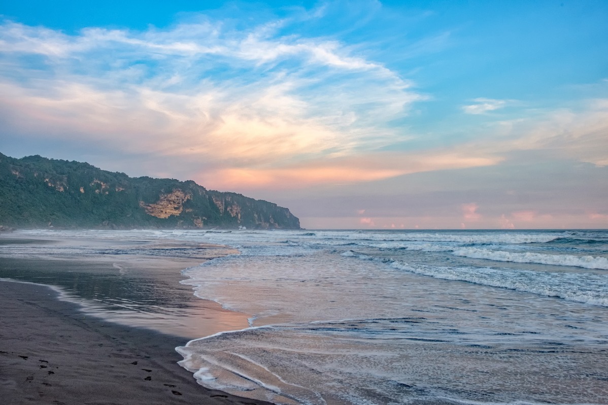 La plage de Parangtritis