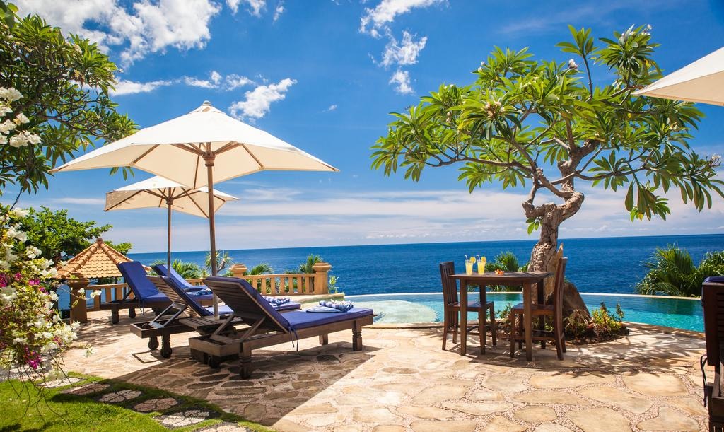 Blue Moon Villas