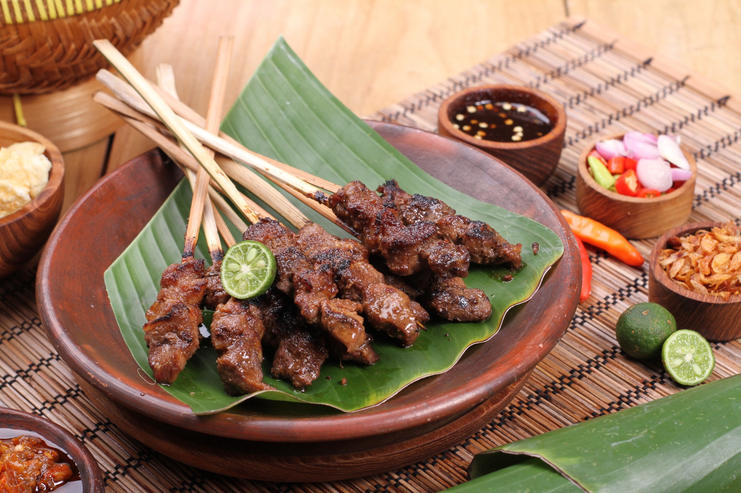 Brochette de poulet sauce cacahuète :  la recette du saté traditionnel !