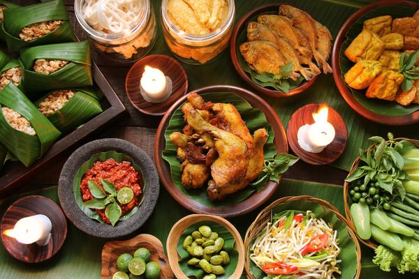 Indonesian cuisine, photo © Ariyani Tedjo via Shutterstock