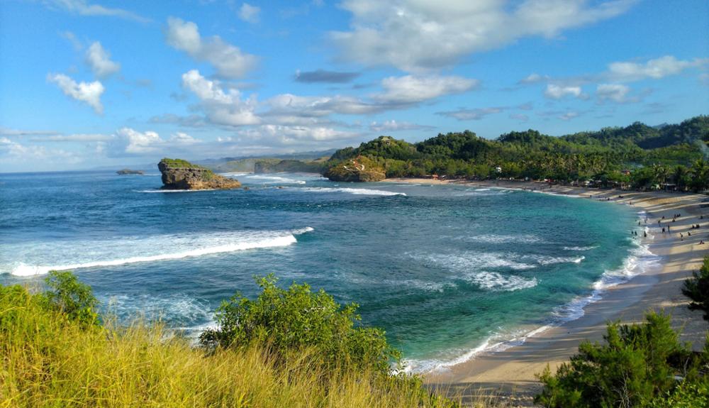 Las 5 playas más hermosas de Java para el descanso: Cincuenta tonos de azul