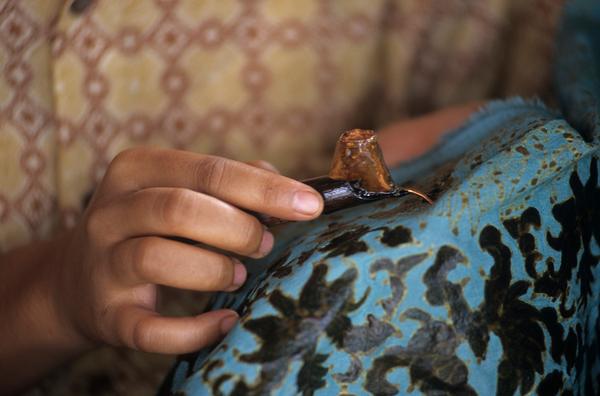 Fabricación de batik en Yogyakarta, foto © Shutterstock