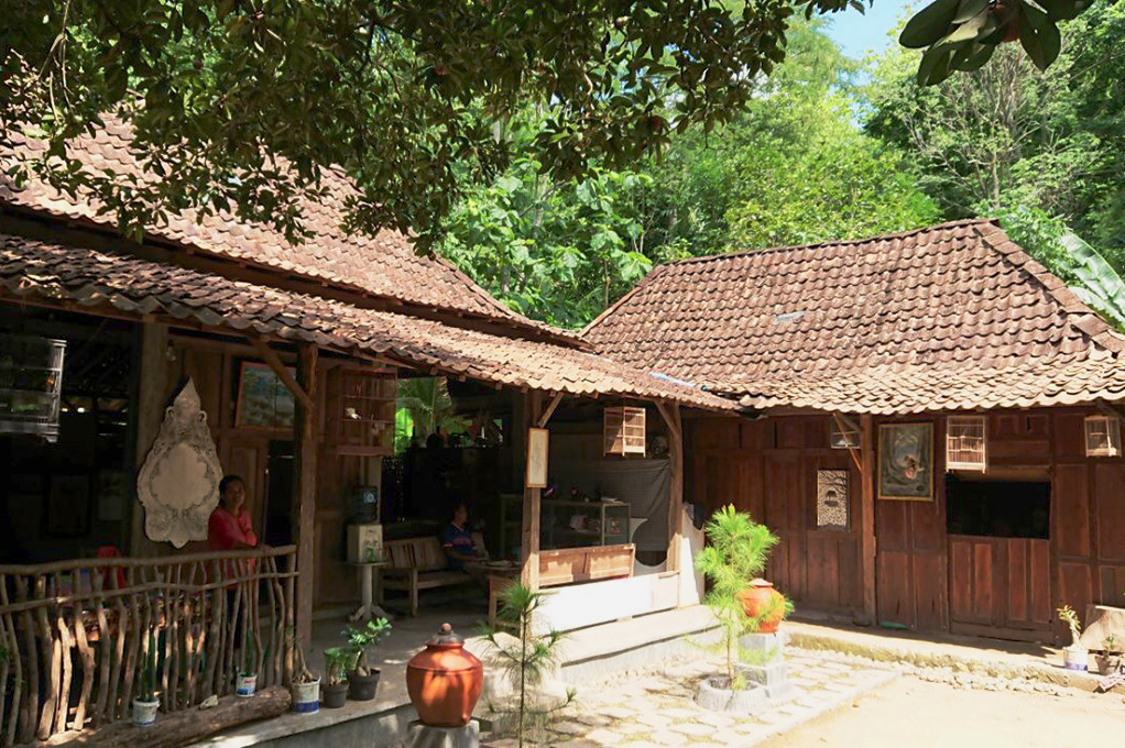 Yogyakarta im Intimbereich: halber Tag "Handwerk" (Batik & Wayang Kulit)