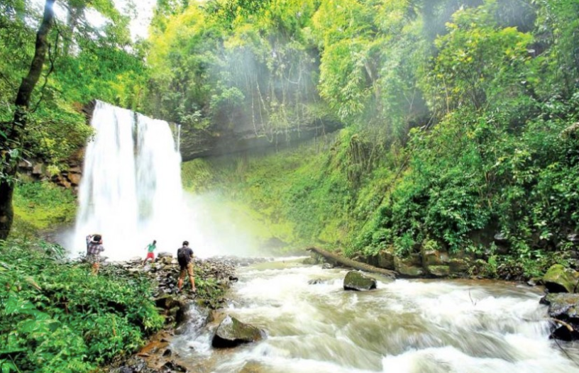 Les chutes d'eau de Lèng Khin