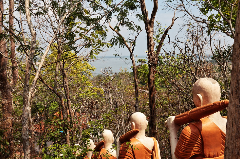 La colline de Phnom Sambok