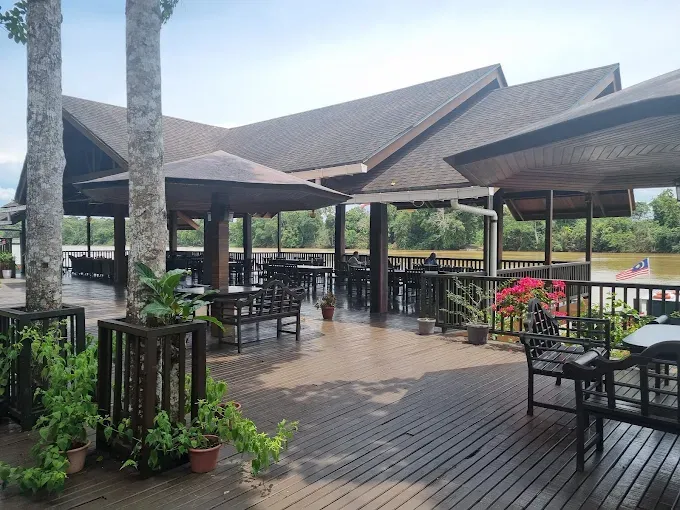 Kinabatangan Riverside Lodge
