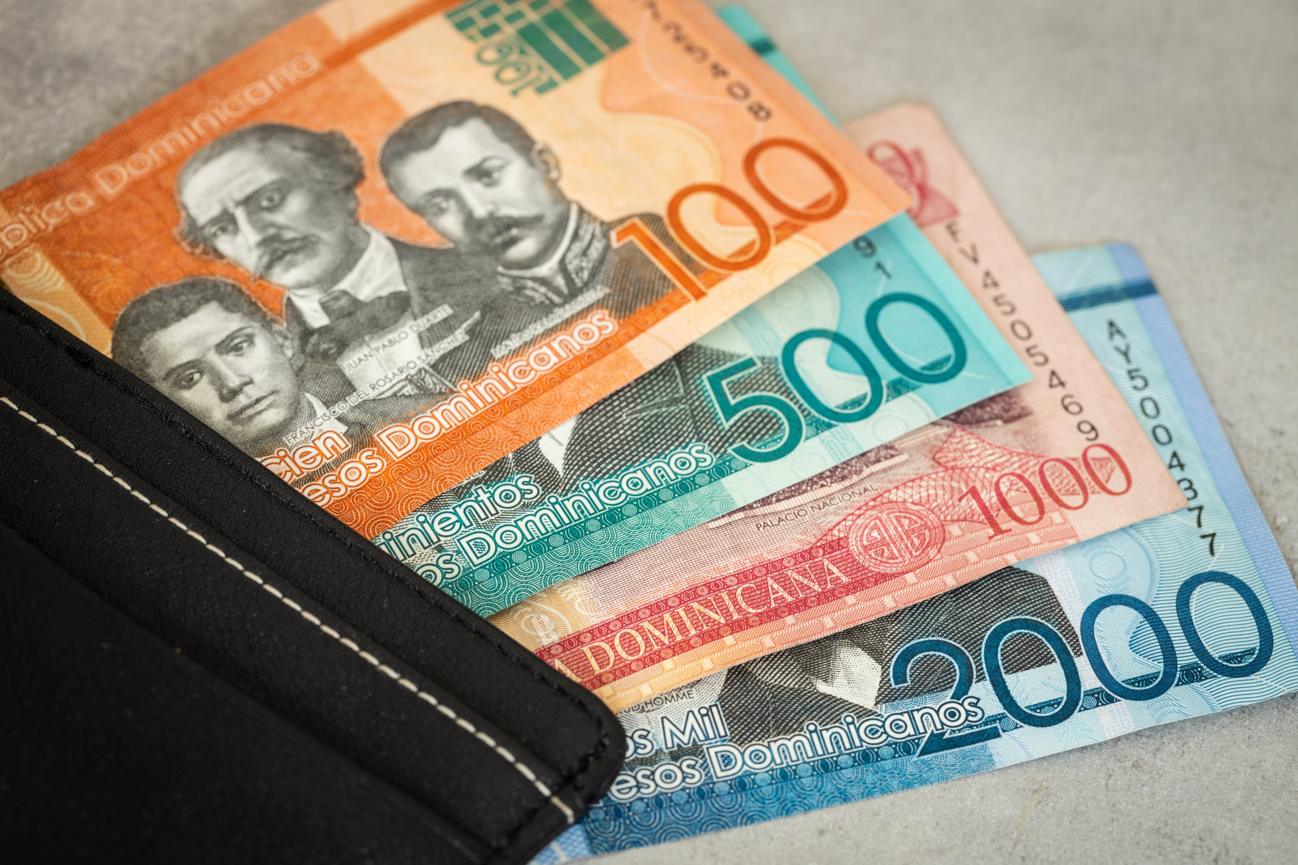 Monnaie locale et change