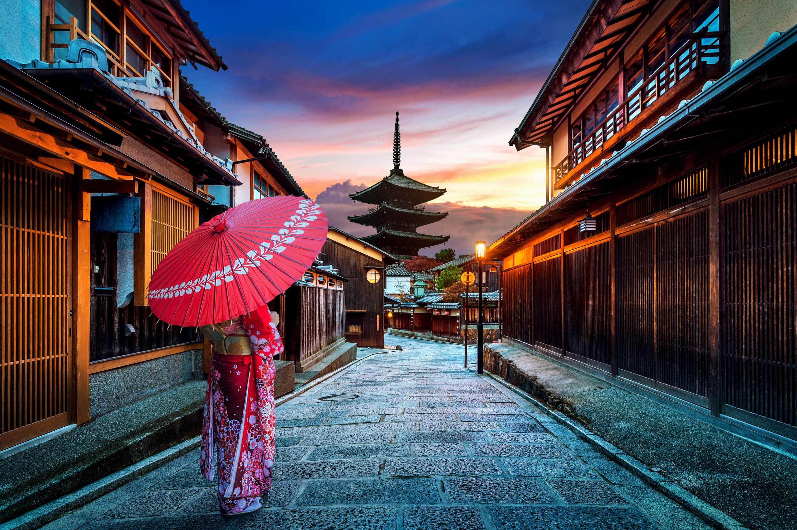 Travel to Japan: Our Complete Guide to a Successful Trip