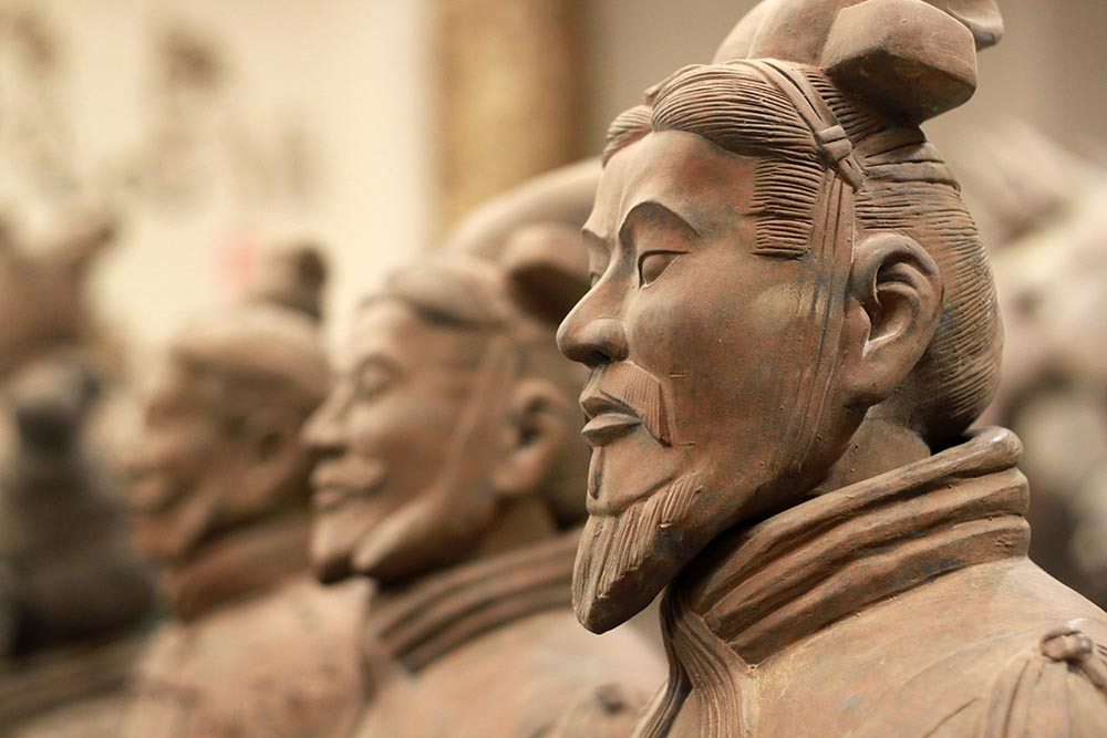 L'armée de soldat en terre cuite de l'empereur Qing