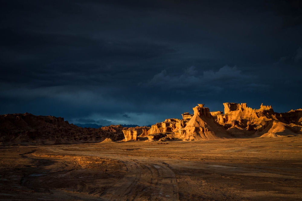 Crossing the Gobi Desert, the must-see highlights