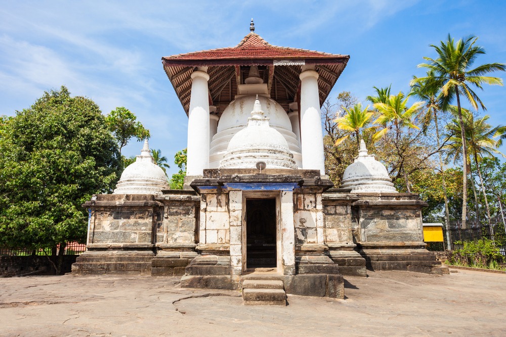 Gadaladeniya Vihara