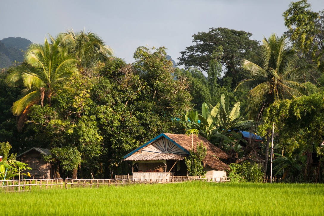 Village de Kong Lor et ses grottes