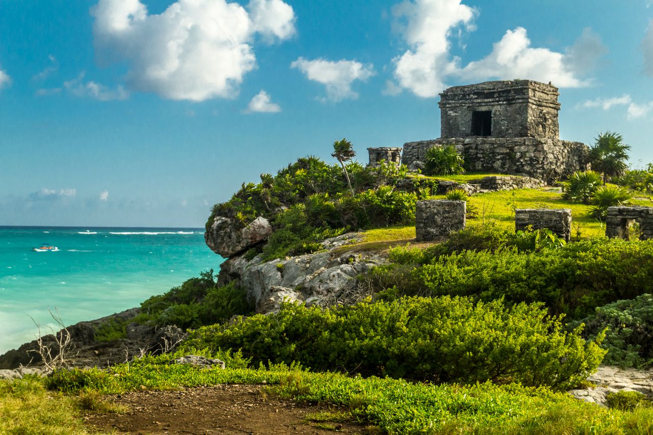 Temple du Dieu Descendant (El Castillo / Zone archéologique de Tulum)